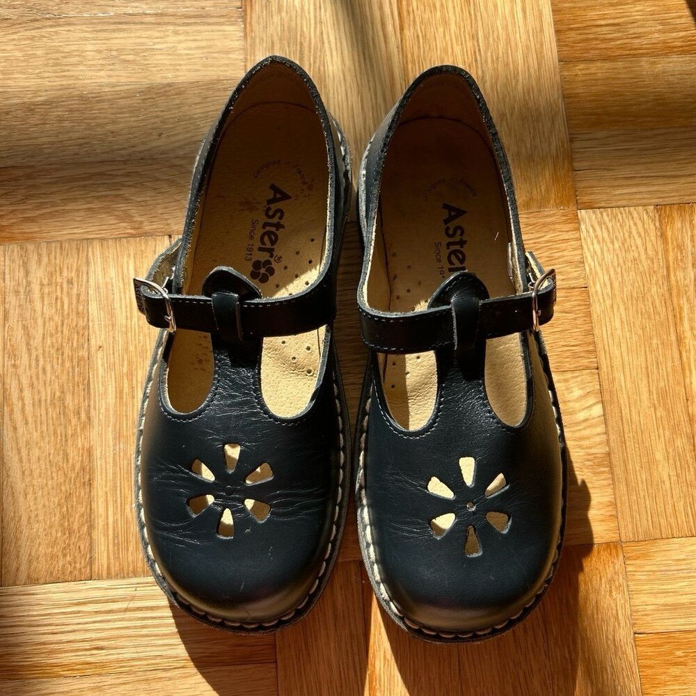 Aster Leather Dingo Sandal Navy, US3.5, EU 34